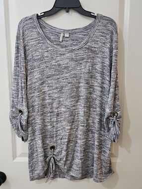 Heathered Gray Long Sleeve Tie-Detail Women's Top